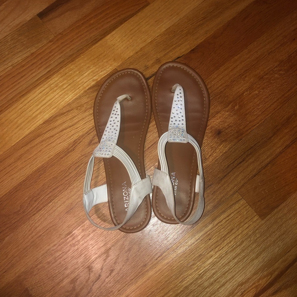 White one strapped sandals with sparkle detail